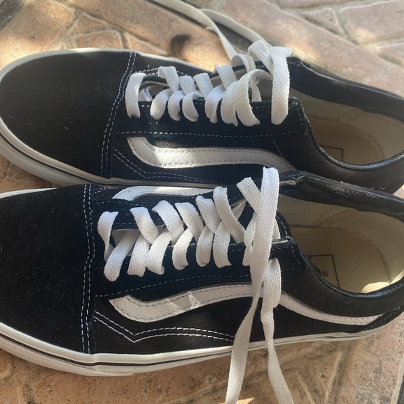Vans "Old Skool Sneakers (Black/White) Unisex Classic Skate Era Suede Shoes NEW - Picture 5 of 5